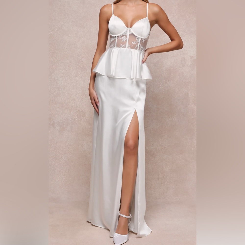 Lulus XL Iconic Adoration White Satin Peplum with Lace Corset Bodice Maxi Dress